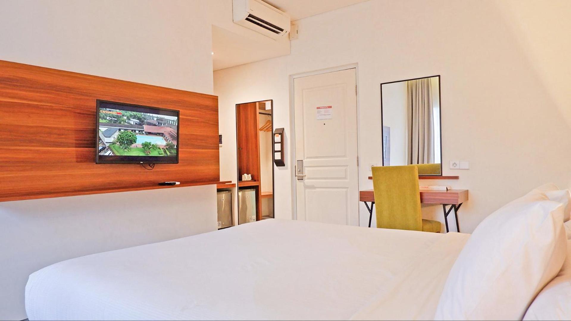 Front One Resort Magelang Zewnętrze zdjęcie