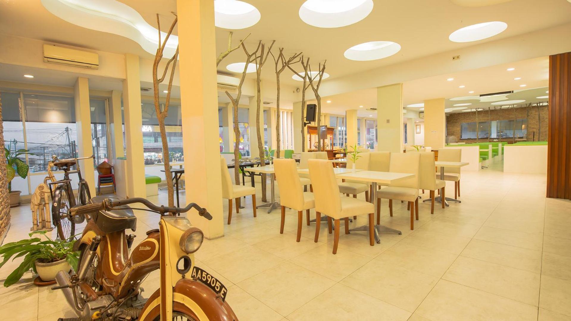 Front One Resort Magelang Zewnętrze zdjęcie